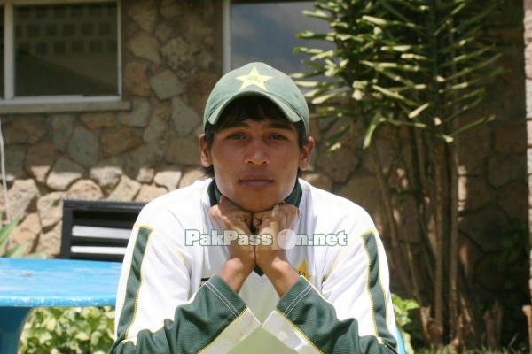 Mohammad Aamer with Pakistan Academy in Kenya 