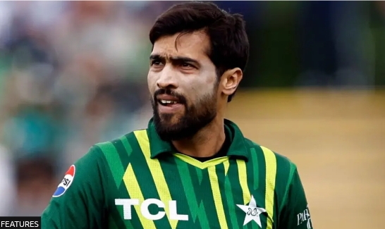 Essex have re-signed Mohammad Amir for this season's T20 Blast